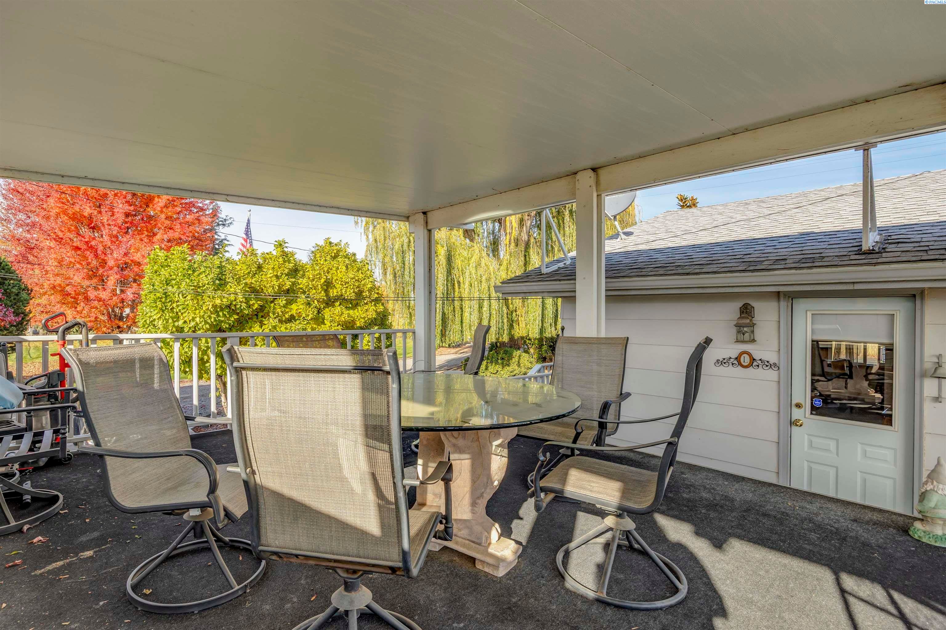 Prosser, Washington, 99350, United States, 4 Bedrooms Bedrooms, ,1 BathroomBathrooms,Residential,For Sale,1984108