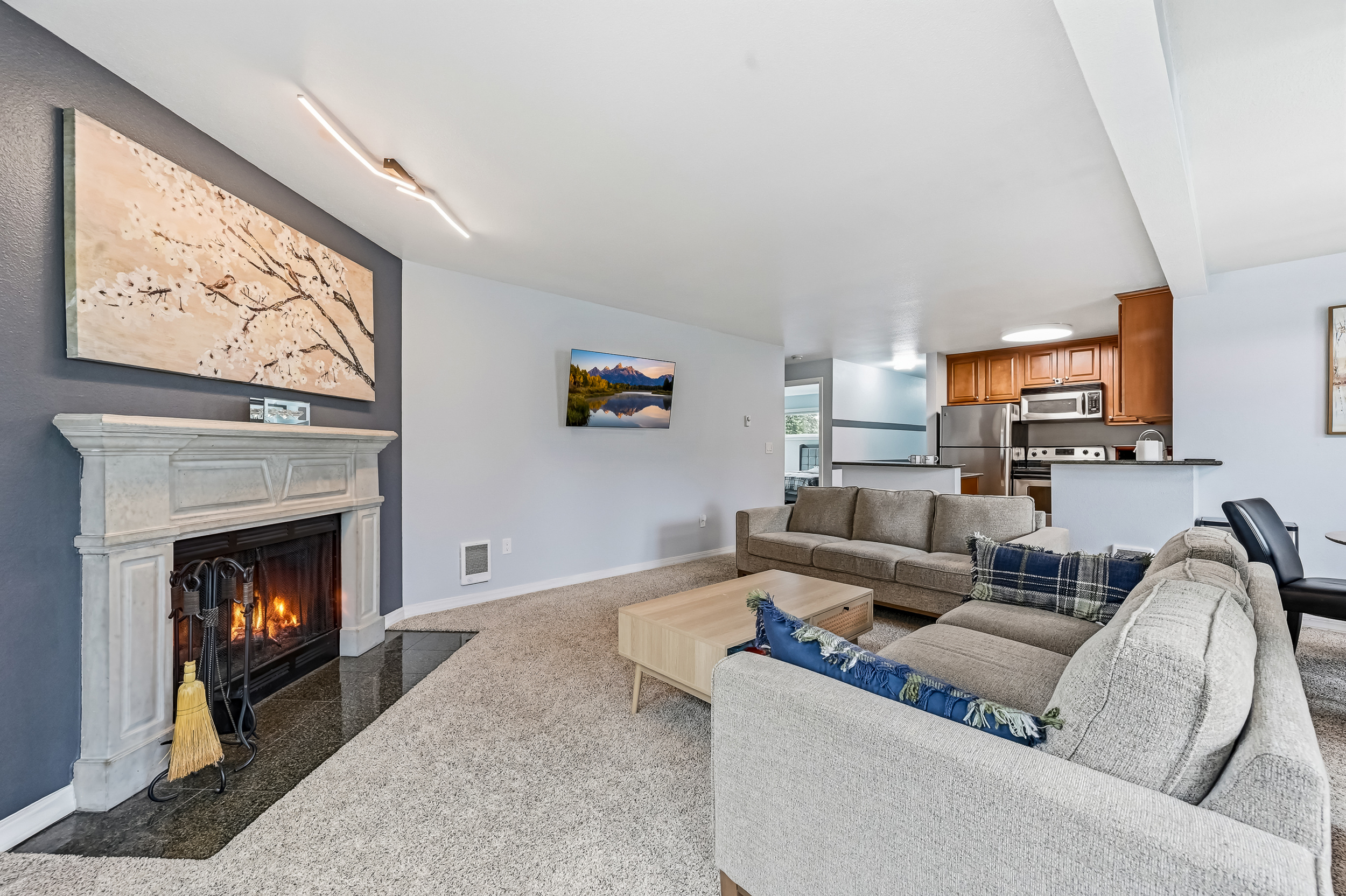  20330 Bothell Everett Hwy Unit #C201, Bothell, WA 98012 - 物件實景