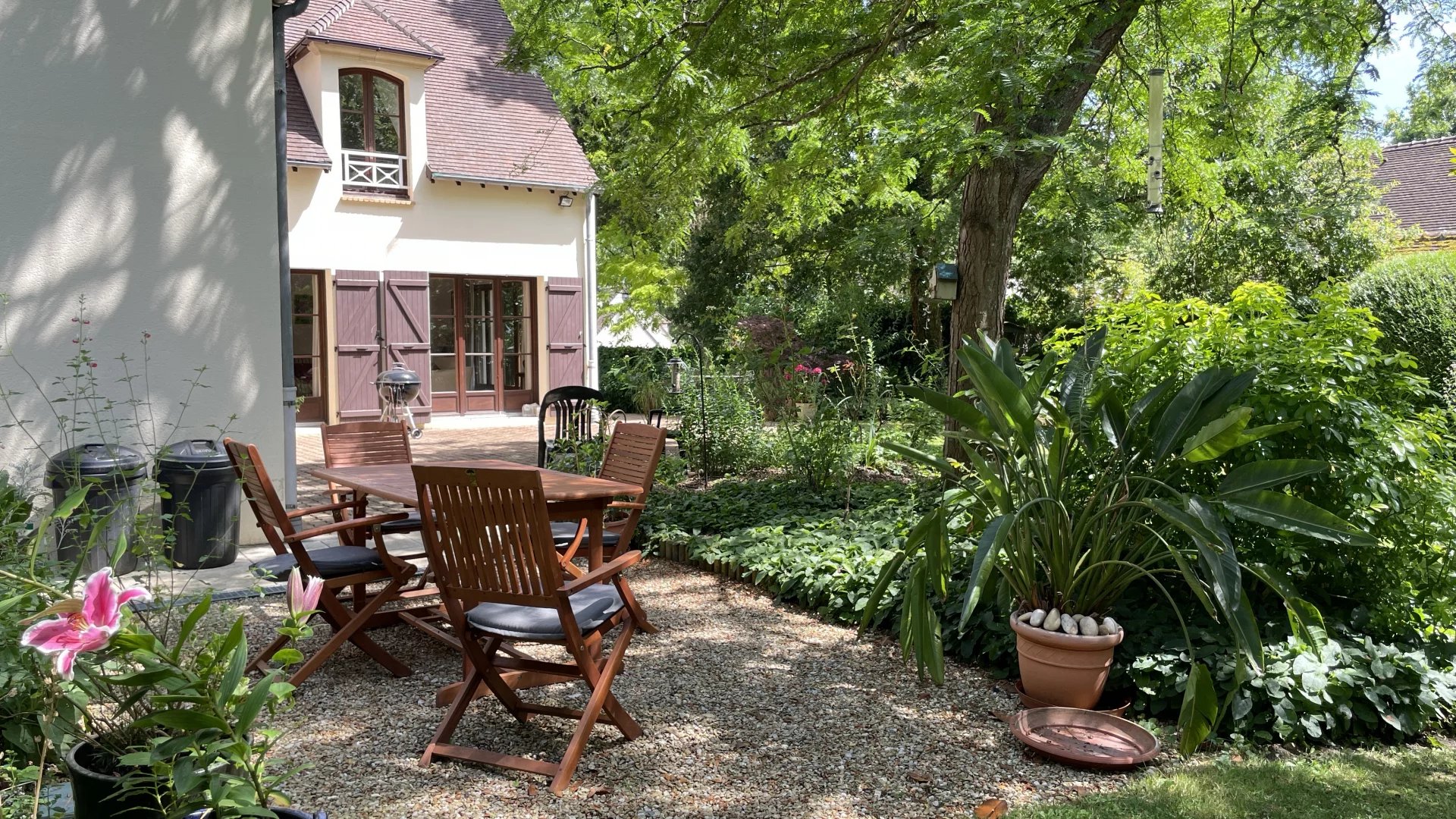 Samois-sur-Seine, Île-de-France, 77920, FR, 5 Bedrooms Bedrooms, ,4 BathroomsBathrooms,Residential,For Sale,1600874