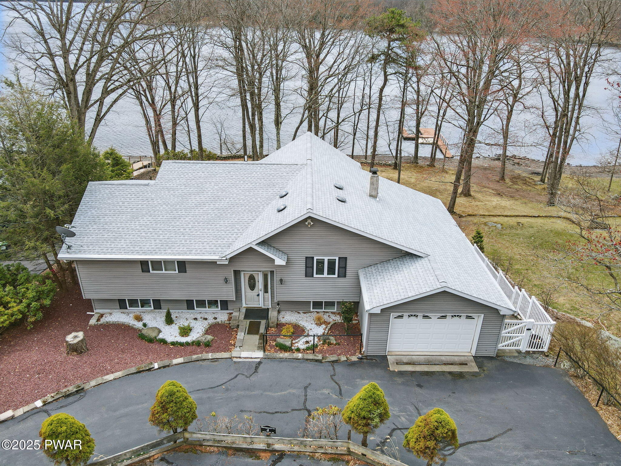 Lakeville, Pennsylvania, 18438, United States, 3 Bedrooms Bedrooms, ,3 BathroomsBathrooms,Residential,For Sale,1765507