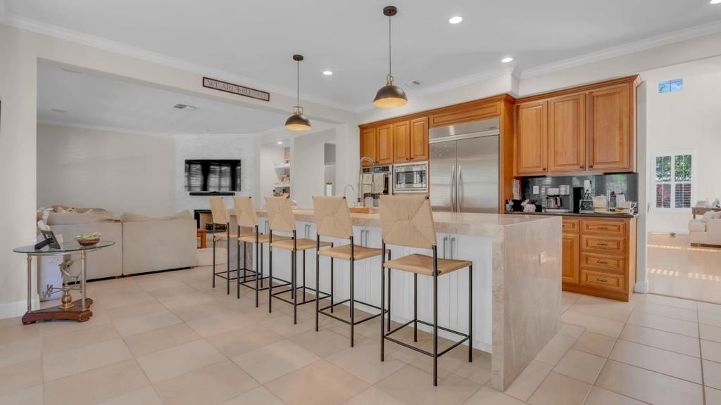 Gilroy, California, 95020, United States, 5 Bedrooms Bedrooms, ,4 BathroomsBathrooms,Residential,For Sale,2032655