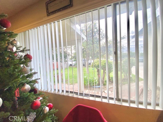 Santa Ana, California, 92703, United States, 3 Bedrooms Bedrooms, ,2 BathroomsBathrooms,Residential,For Sale,1915393