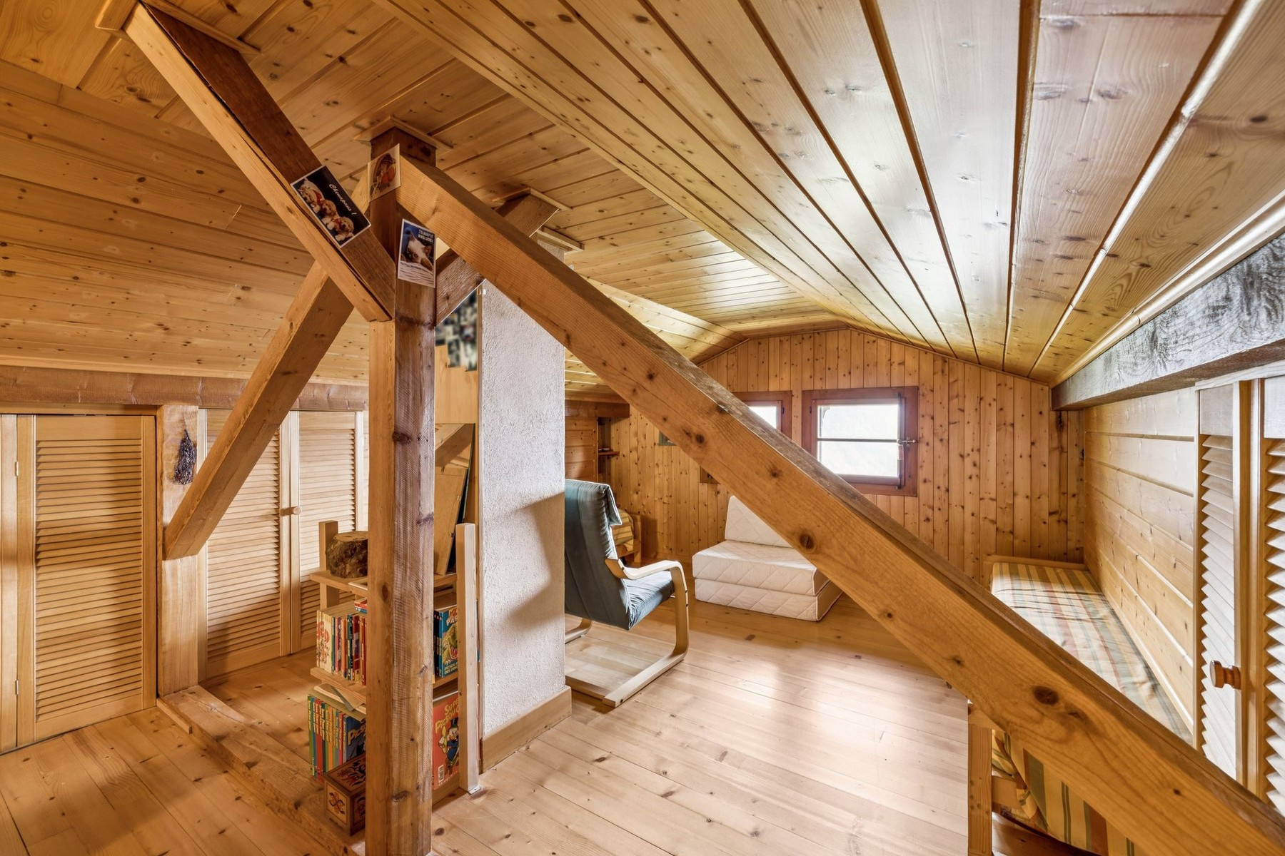  Traditional chalet in need of renovation in Gryon, with a view and a large garde - 物件實景