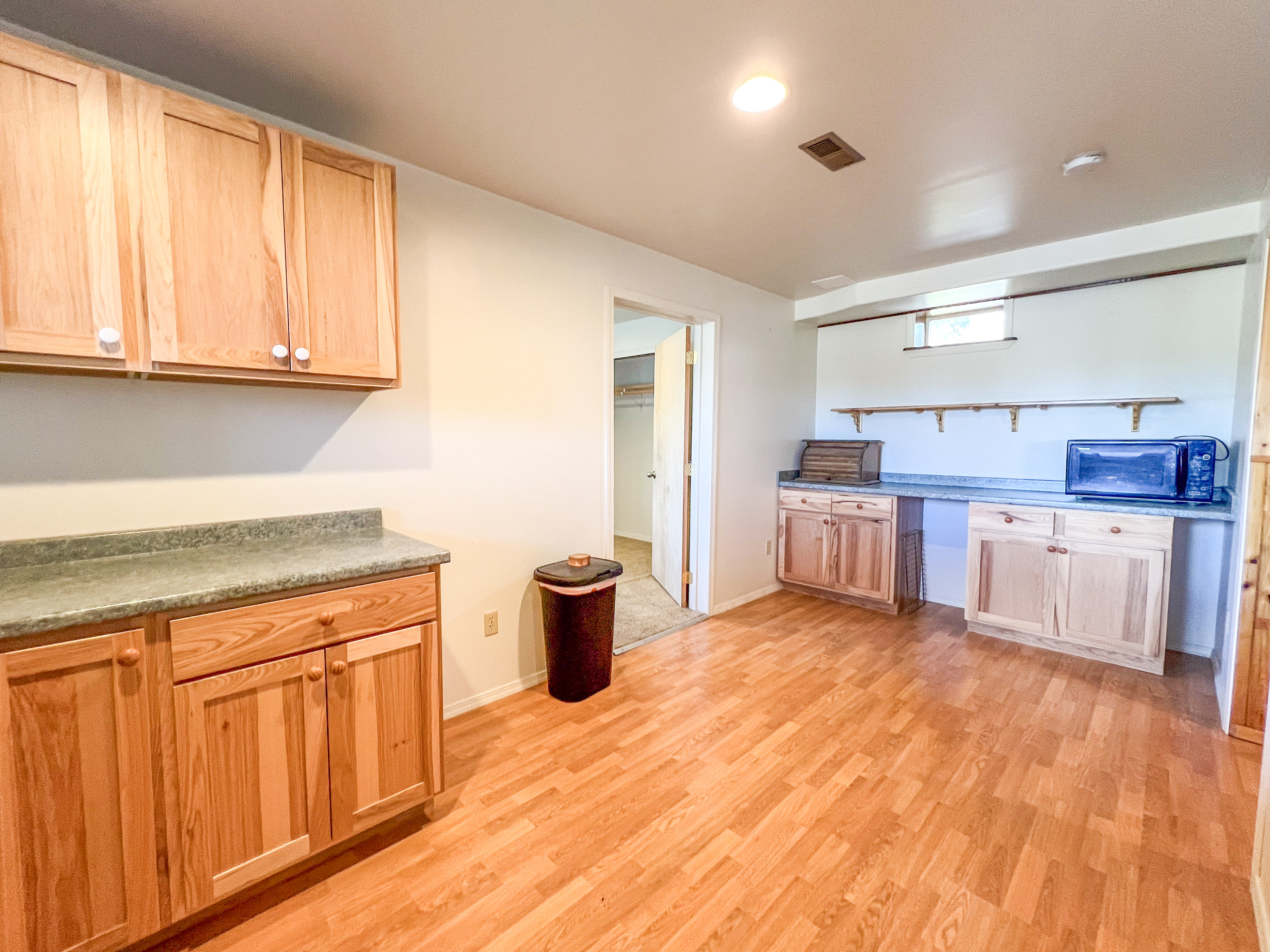 Kettle Falls, Washington, 99141, United States, 4 Bedrooms Bedrooms, ,4 BathroomsBathrooms,Residential,For Sale,1984366