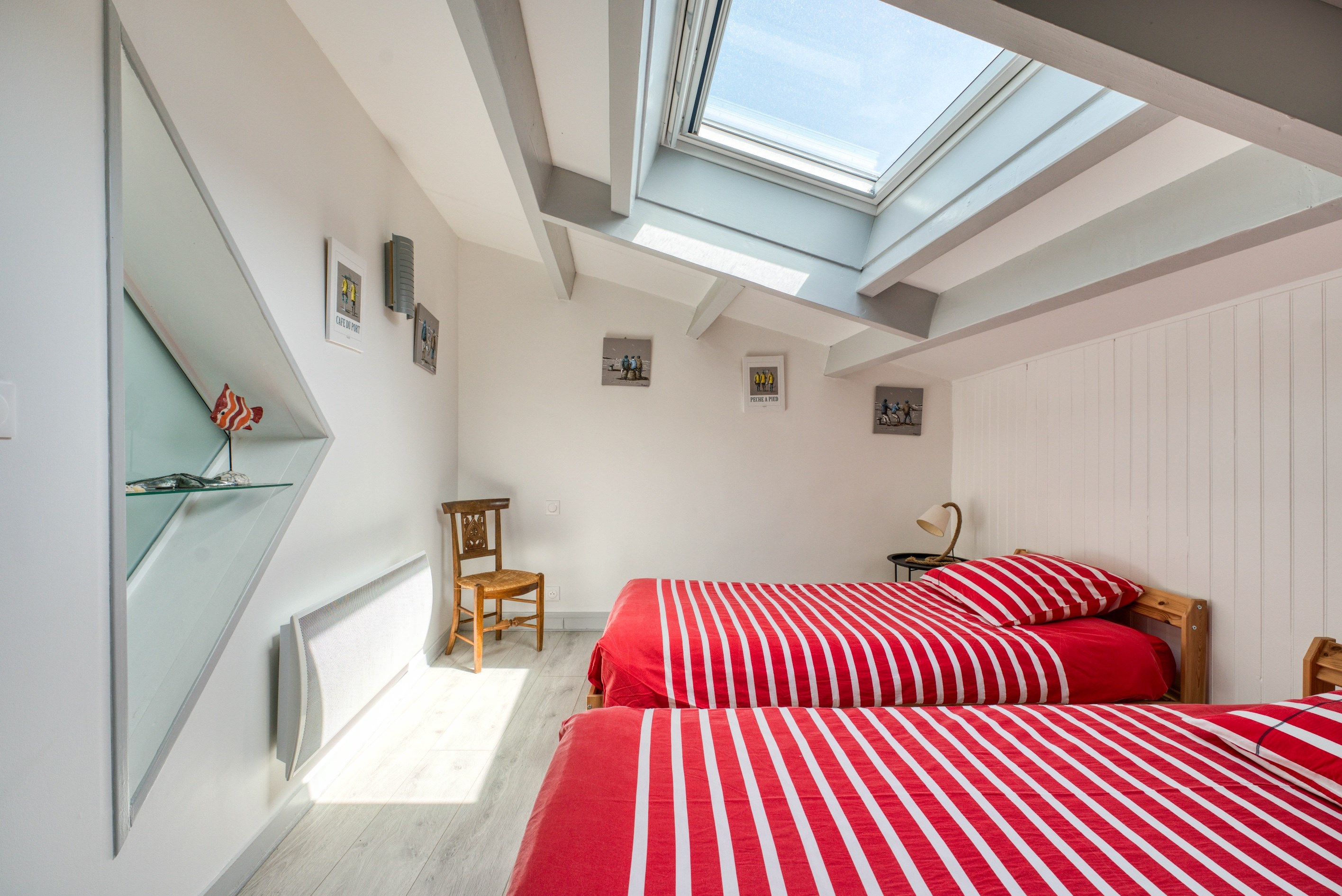  BEAUTIFUL CHARACTER PROPERTY WITH  SWIMMING POOL IN THE HEART OF A VILLAGE ON O… - 物件實景