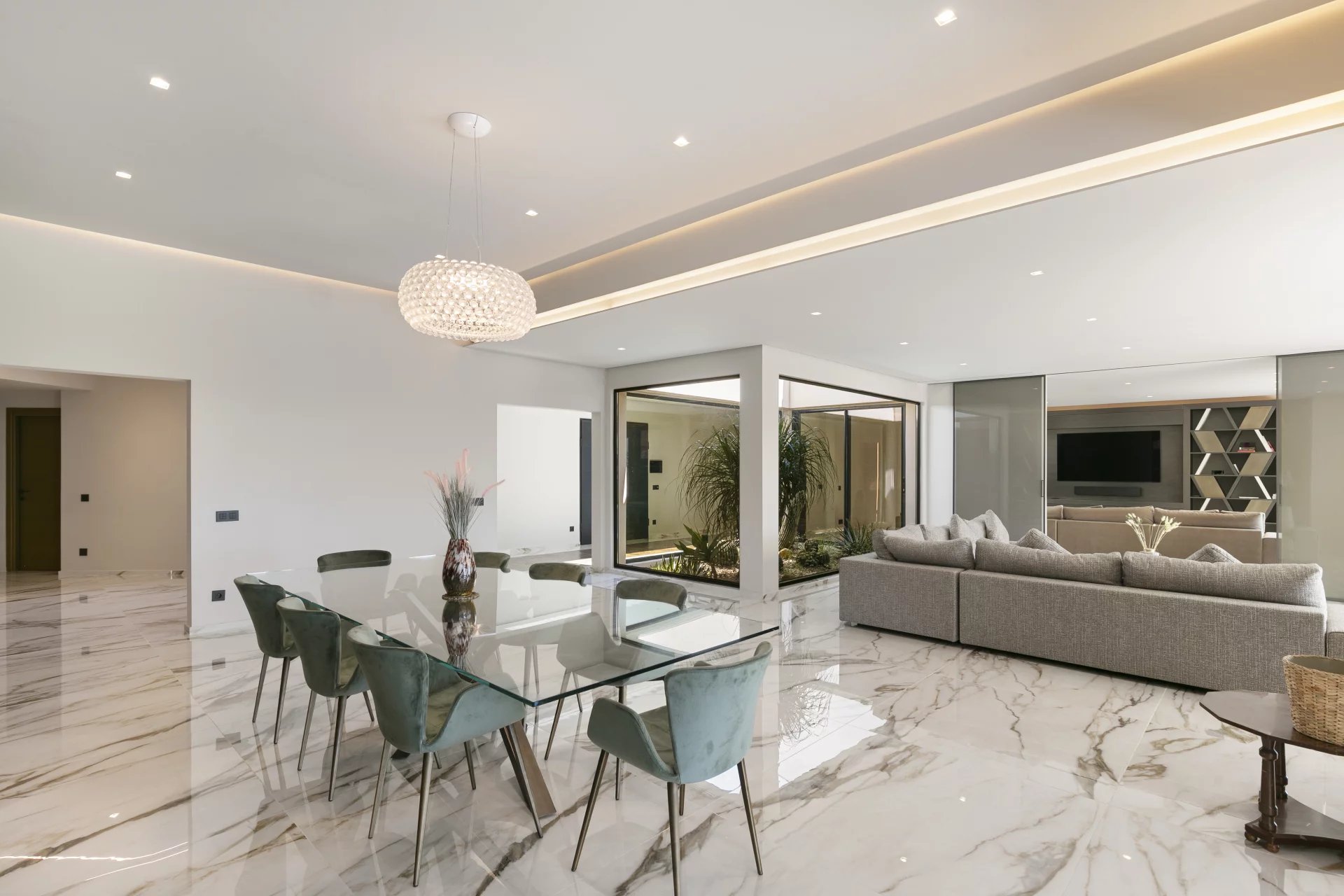 Saint-Paul-de-Vence, Provence-Alpes-Côte d’Azur, 06570, FR, 10 Bedrooms Bedrooms, ,14 BathroomsBathrooms,Residential,For Sale,1819144