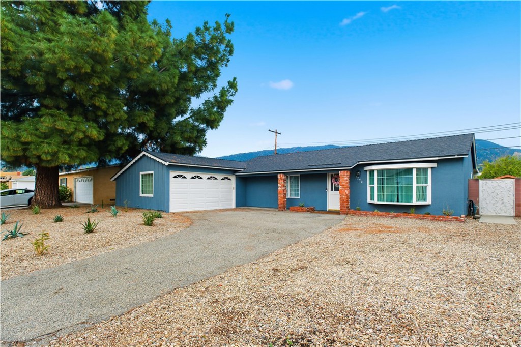 Simi Valley, California, 93063, United States, 3 Bedrooms Bedrooms, ,2 BathroomsBathrooms,Residential,For Sale,2006208