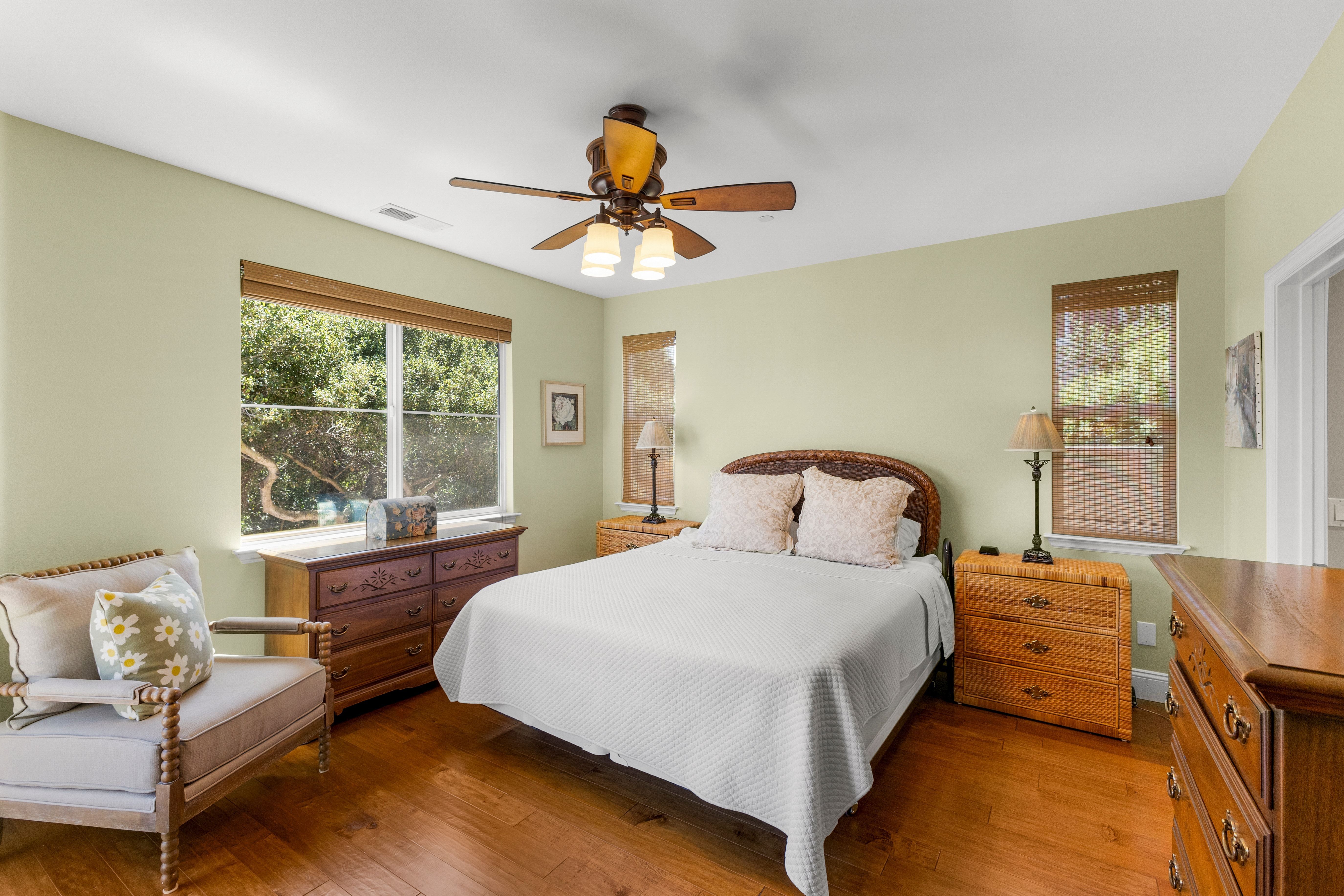  Custom Home on a Spectacular View Lot with Majestic Heritage Oak - 物件實景