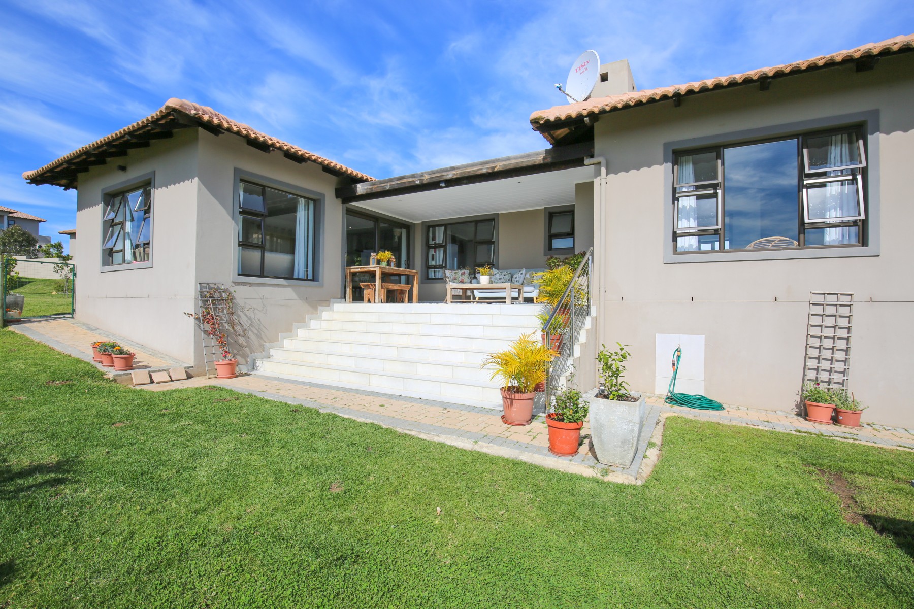  Family Home in Gated Estate - 物件實景