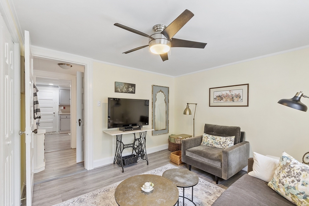 Lunenburg, Massachusetts, 01462, United States, 4 Bedrooms Bedrooms, ,2 BathroomsBathrooms,Residential,For Sale,1876161