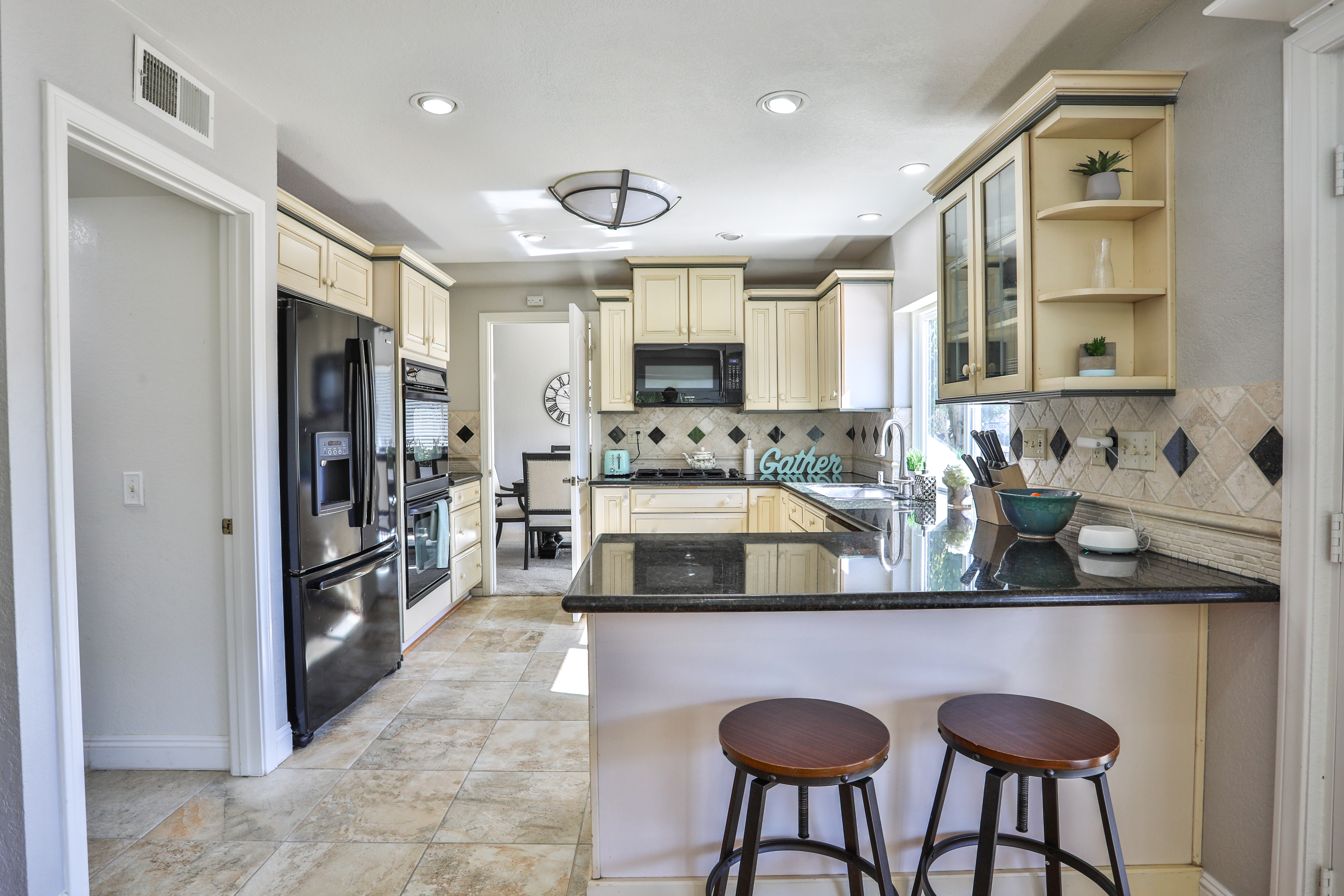 13989 Royal Melbourne Square, San Diego, CA 92128 - 物件實景