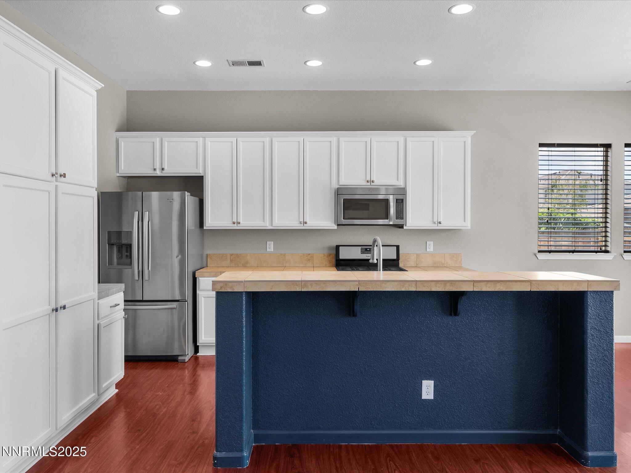 Dayton, Nevada, 89403, United States, 3 Bedrooms Bedrooms, ,2 BathroomsBathrooms,Residential,For Sale,1848243