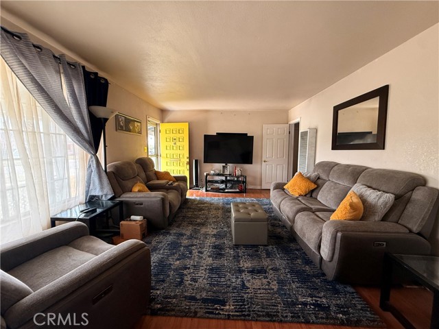 Los Angeles, California, 90047, United States, 3 Bedrooms Bedrooms, ,1 BathroomBathrooms,Residential,For Sale,1920409