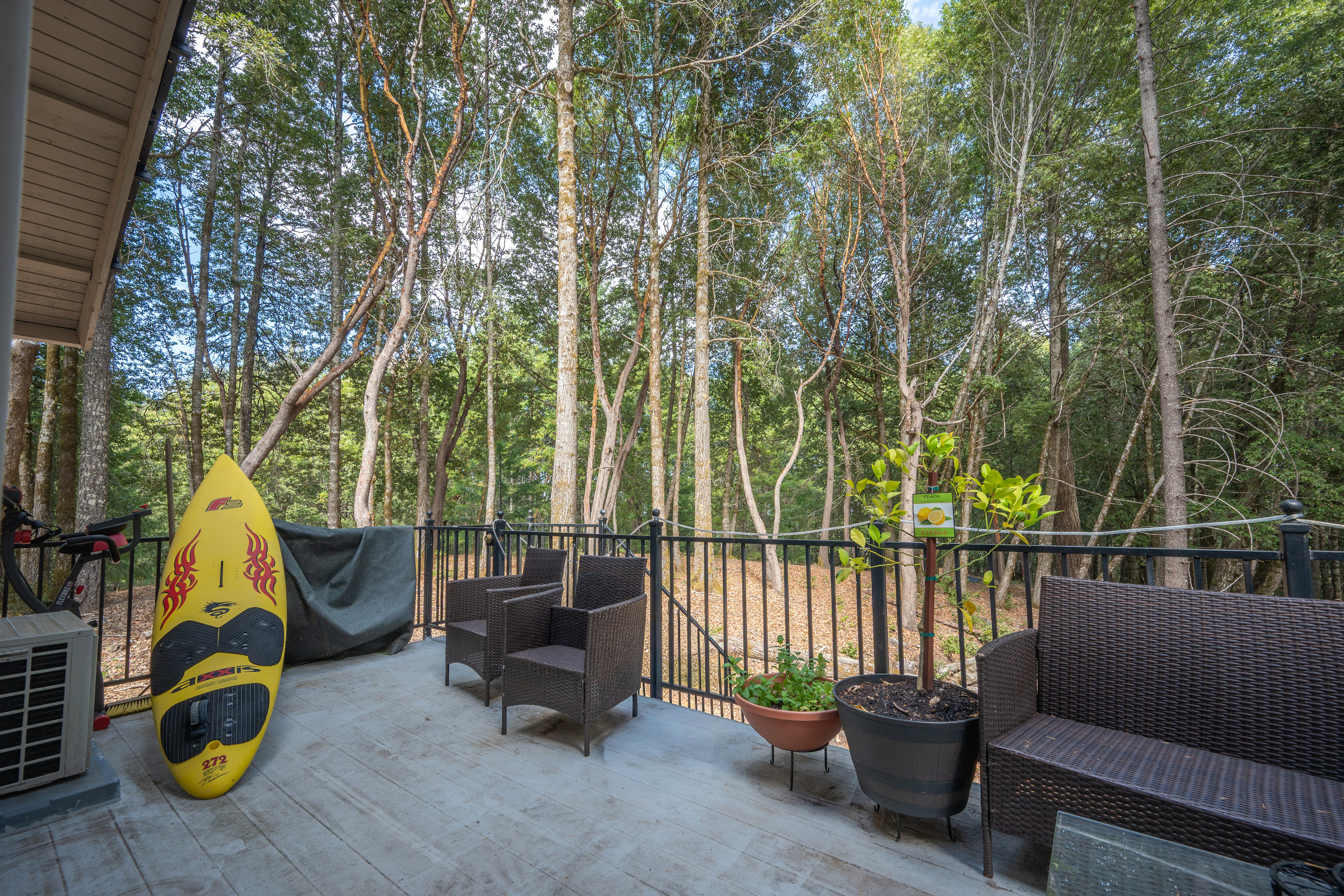 Willits, California, 95490, United States, 4 Bedrooms Bedrooms, ,3 BathroomsBathrooms,Residential,For Sale,1980811