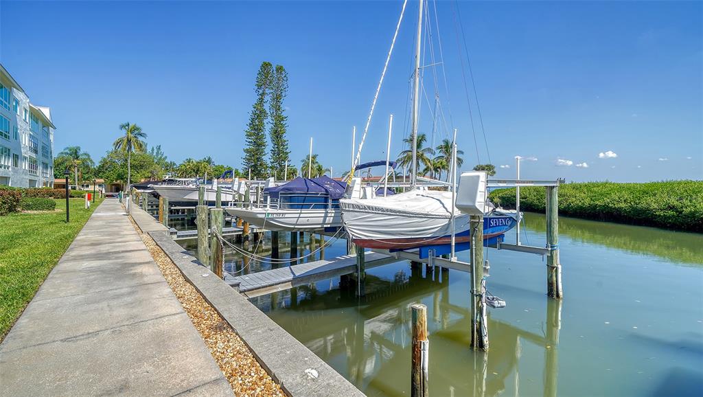 Longboat Key, Florida, 34228, United States, 2 Bedrooms Bedrooms, ,2 BathroomsBathrooms,Residential,For Sale,1987475