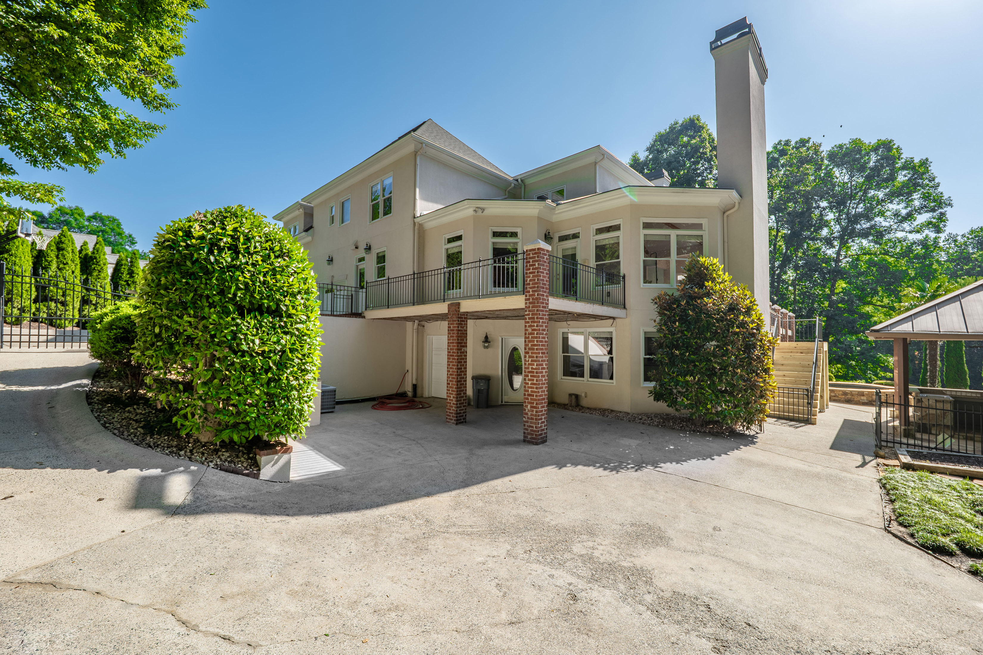  Exceptional Seven Bedroom Estate on Private Cul-de-sac - 物件實景
