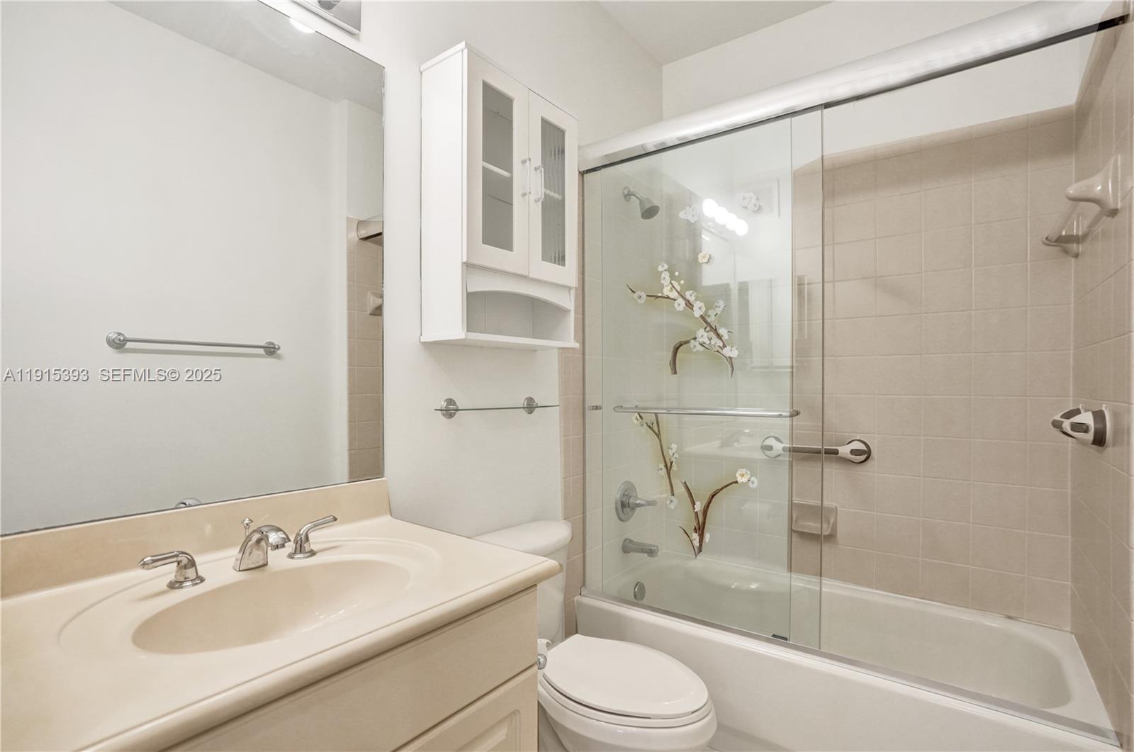 Weston, Florida, 33332, United States, 3 Bedrooms Bedrooms, ,2 BathroomsBathrooms,Residential,For Sale,1998449