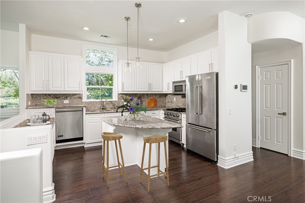 Rancho Santa Margarita, California, 92688, United States, 4 Bedrooms Bedrooms, ,3 BathroomsBathrooms,Residential,For Sale,1906045