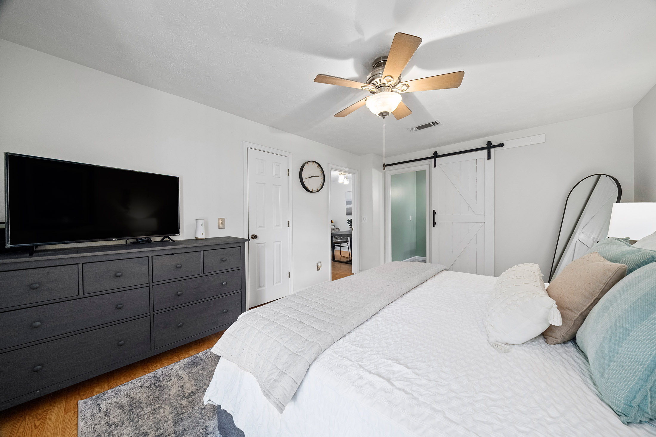  Perfectly Positioned Between the Charm of Downtown Roswell and Sandy Springs - 物件實景