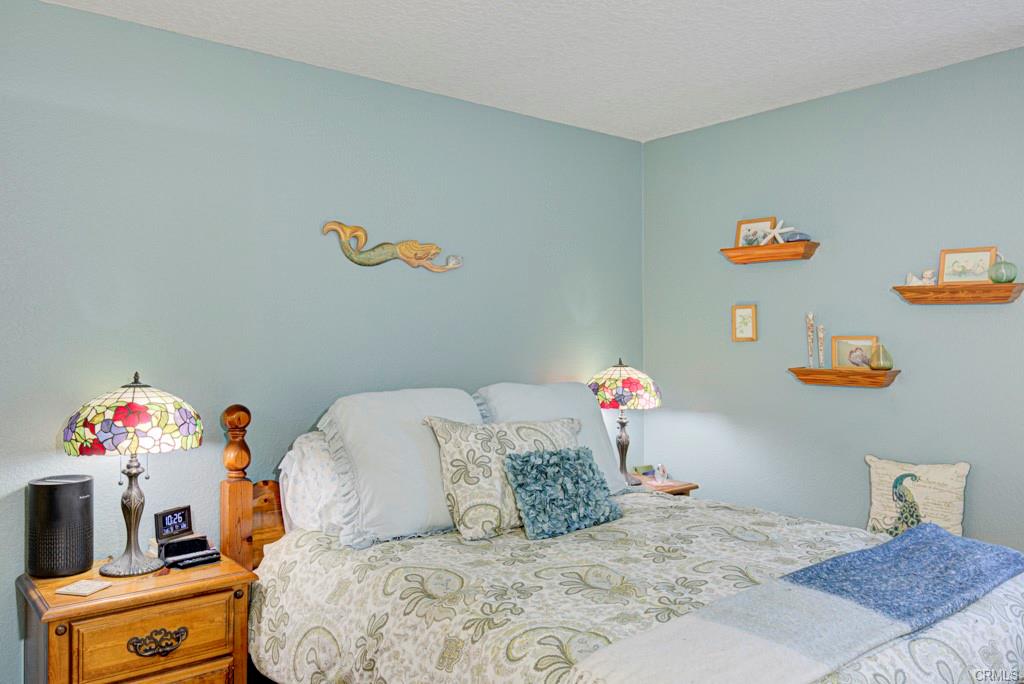 Lake Forest, California, 92630, United States, 2 Bedrooms Bedrooms, ,2 BathroomsBathrooms,Residential,For Sale,1944905