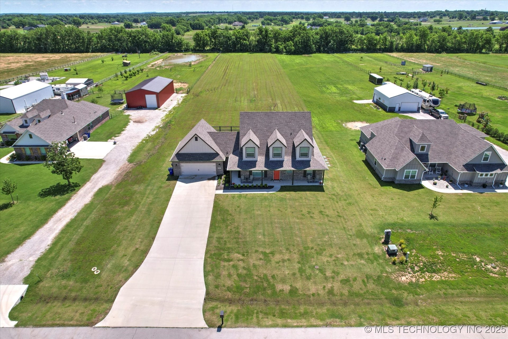 Broken Arrow, Oklahoma, 74014, United States, 4 Bedrooms Bedrooms, ,3 BathroomsBathrooms,Residential,For Sale,1885345