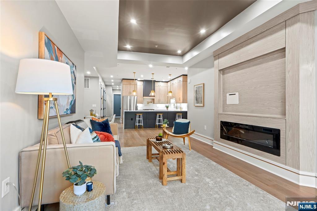 Jersey City, New Jersey, 07307, United States, 3 Bedrooms Bedrooms, ,2 BathroomsBathrooms,Residential,For Sale,1947058
