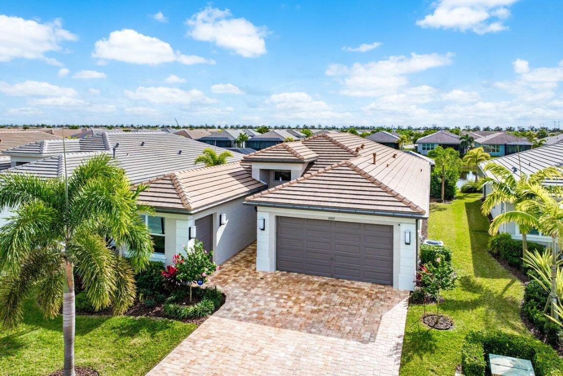 Port St Lucie, Florida, 34987, United States, 4 Bedrooms Bedrooms, ,3 BathroomsBathrooms,Residential,For Sale,2005369
