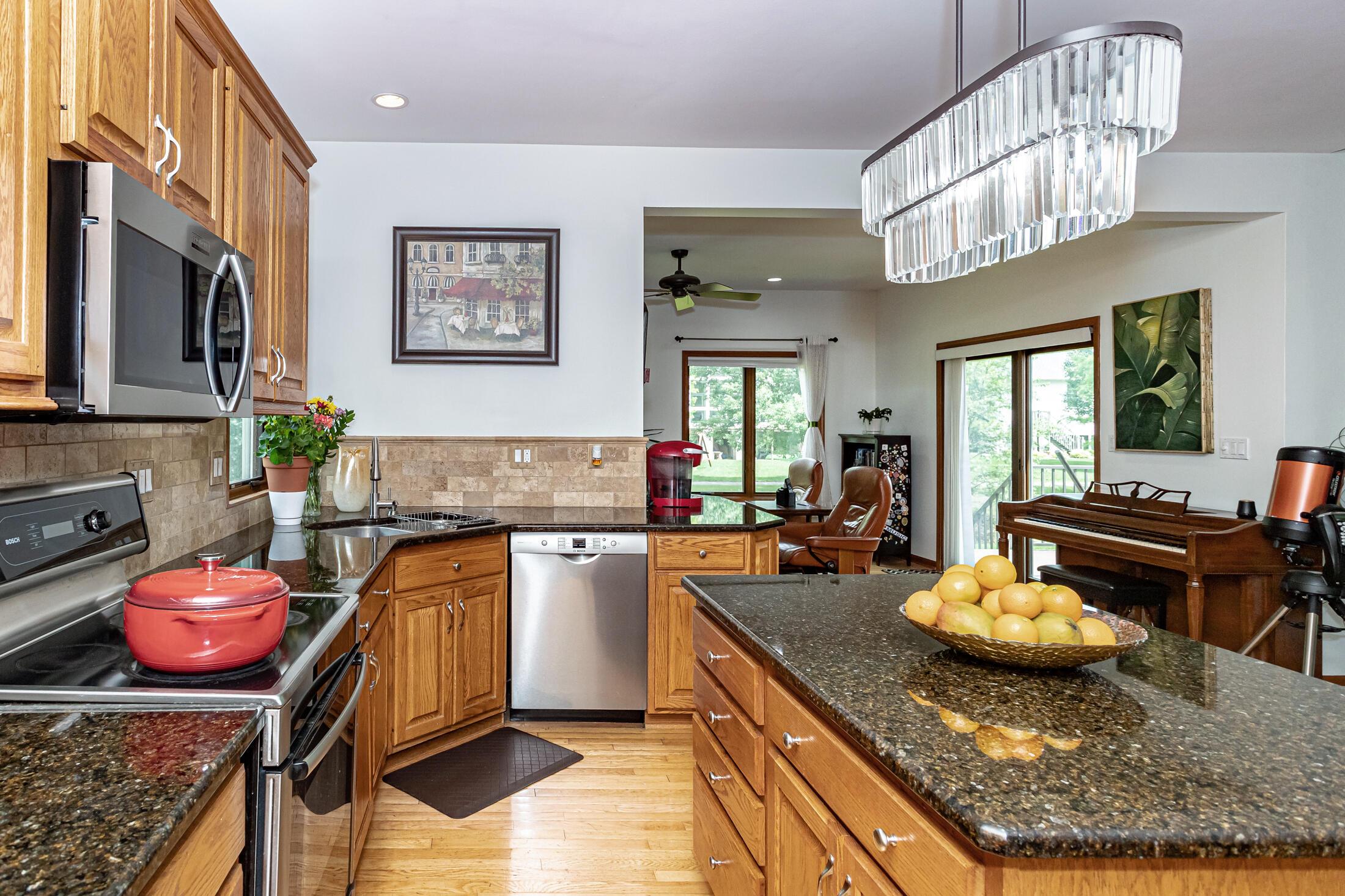 Ames, Iowa, 50014, United States, 5 Bedrooms Bedrooms, ,5 BathroomsBathrooms,Residential,For Sale,1935039