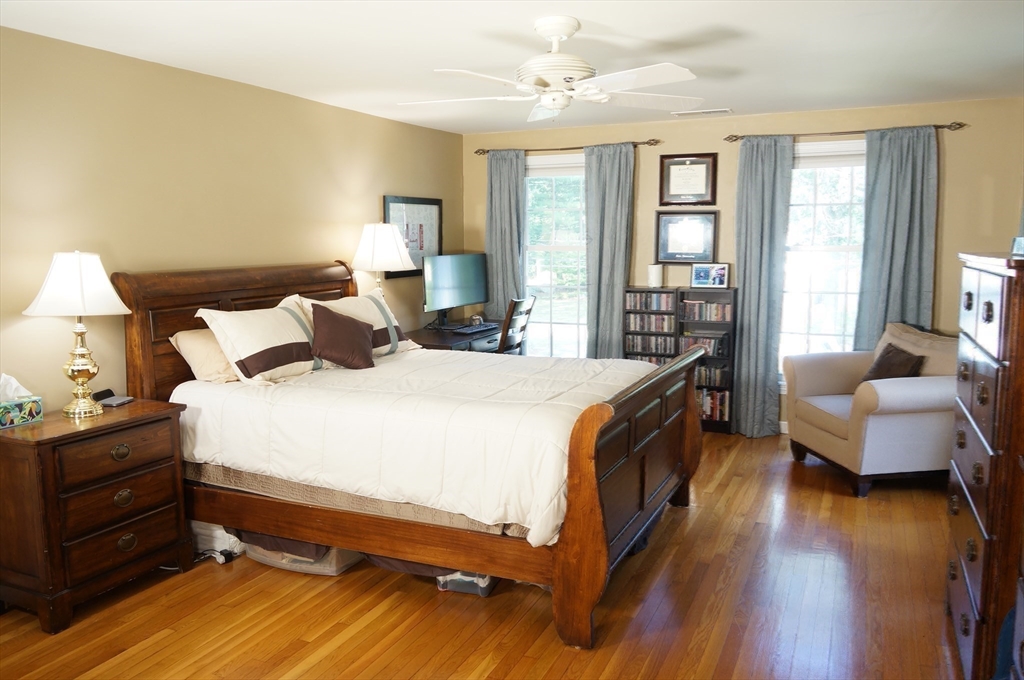 North Reading, Massachusetts, 01864, United States, 4 Bedrooms Bedrooms, ,3 BathroomsBathrooms,Residential,For Sale,1980722