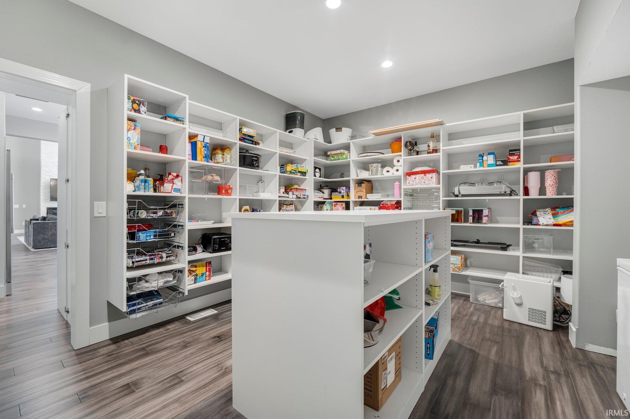 Fort Wayne, Indiana, 46845, United States, 5 Bedrooms Bedrooms, ,7 BathroomsBathrooms,Residential,For Sale,1975441