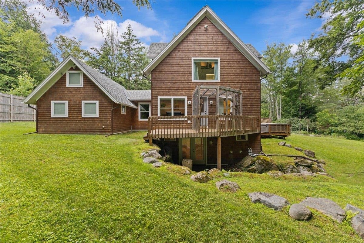 Stowe, Vermont, 05672, United States, 2 Bedrooms Bedrooms, ,1 BathroomBathrooms,Residential,For Sale,1908811