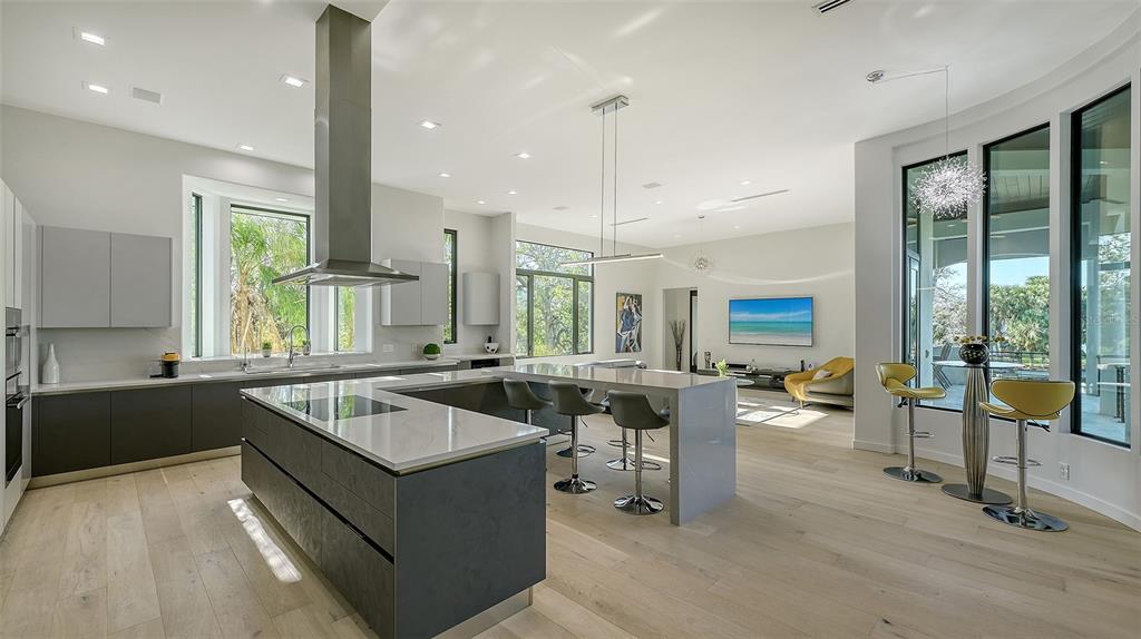 Sarasota, Florida, 34239, United States, 4 Bedrooms Bedrooms, ,7 BathroomsBathrooms,Residential,For Sale,1759750
