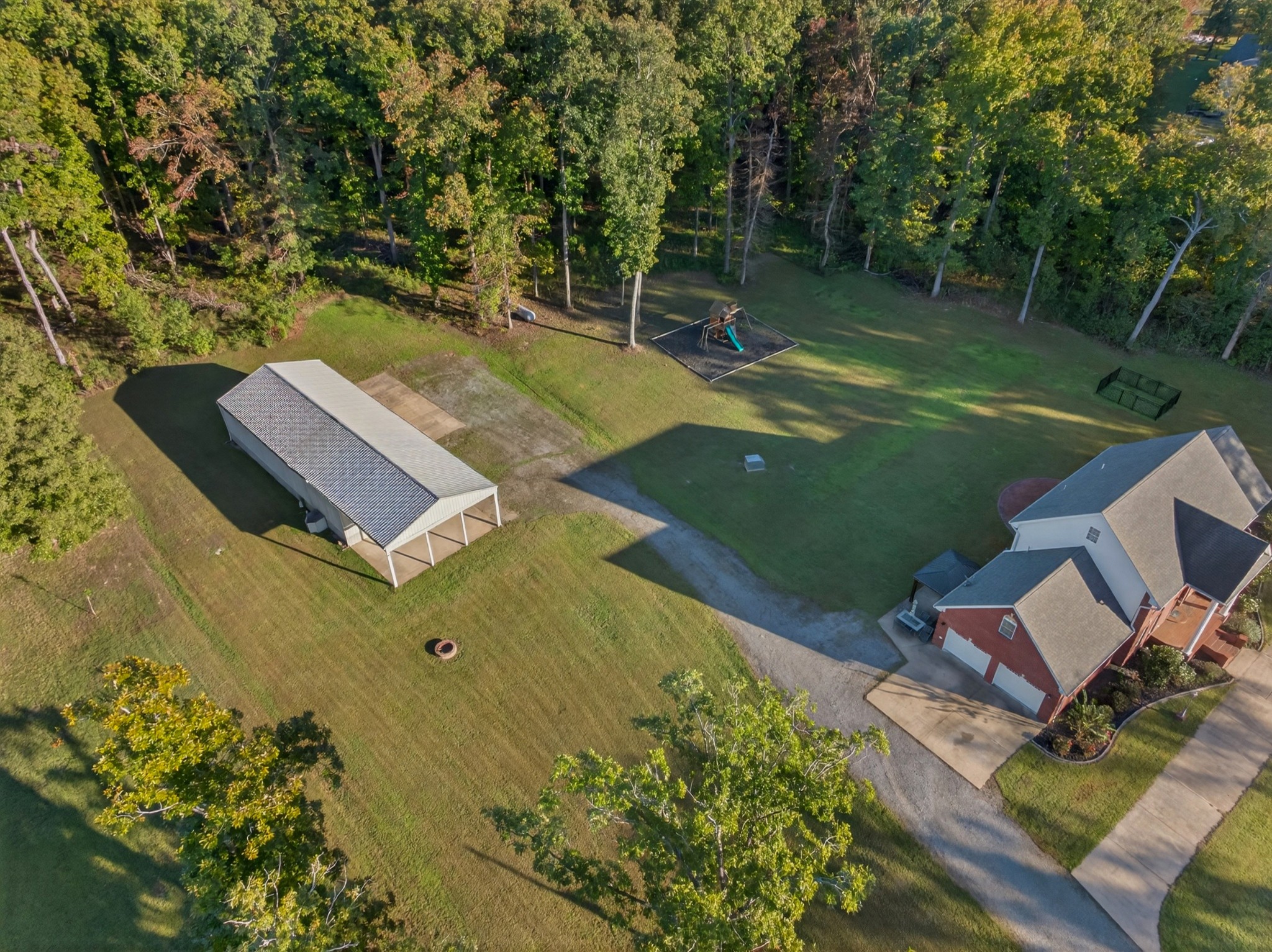 Puryear, Tennessee, 38251, United States, 4 Bedrooms Bedrooms, ,4 BathroomsBathrooms,Residential,For Sale,1981229