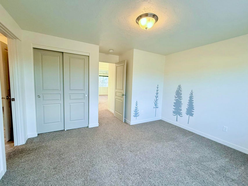 Redmond, Oregon, 97756, United States, 3 Bedrooms Bedrooms, ,3 BathroomsBathrooms,Residential,For Sale,1736801