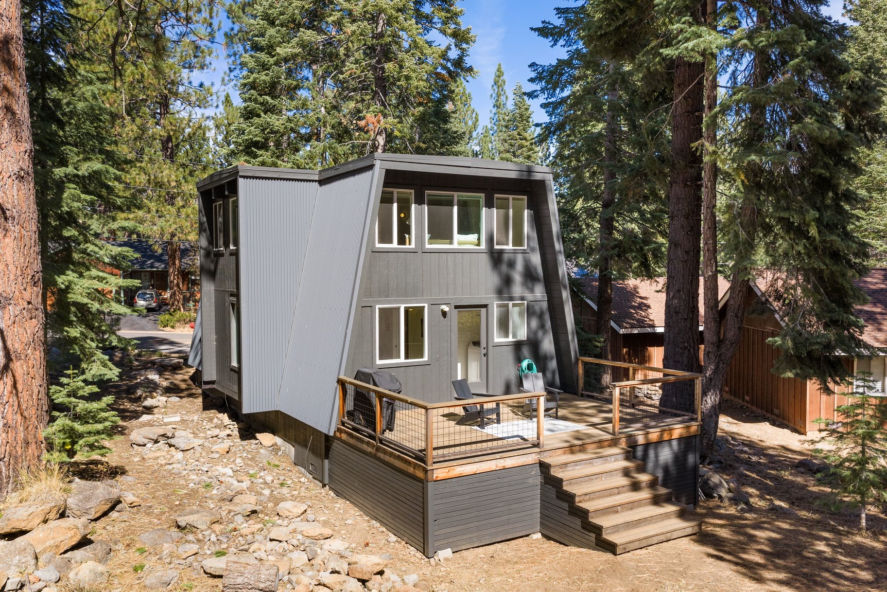  Modern Mountain Retreat Backing to Forest Service Land - 物件實景
