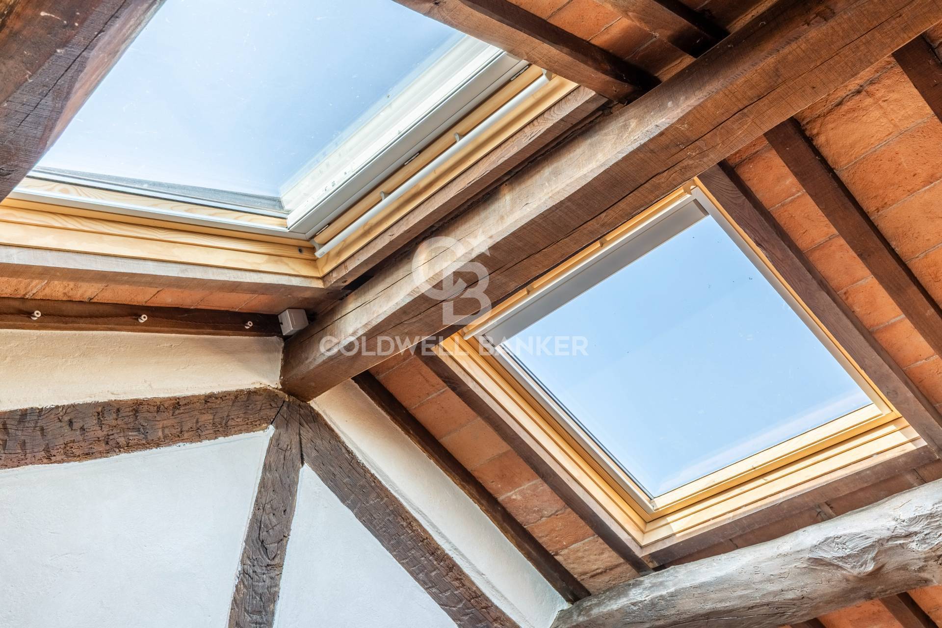 Todi, Perugia, 06059, IT, 10 Bedrooms Bedrooms, ,6 BathroomsBathrooms,Residential,For Sale,1890990
