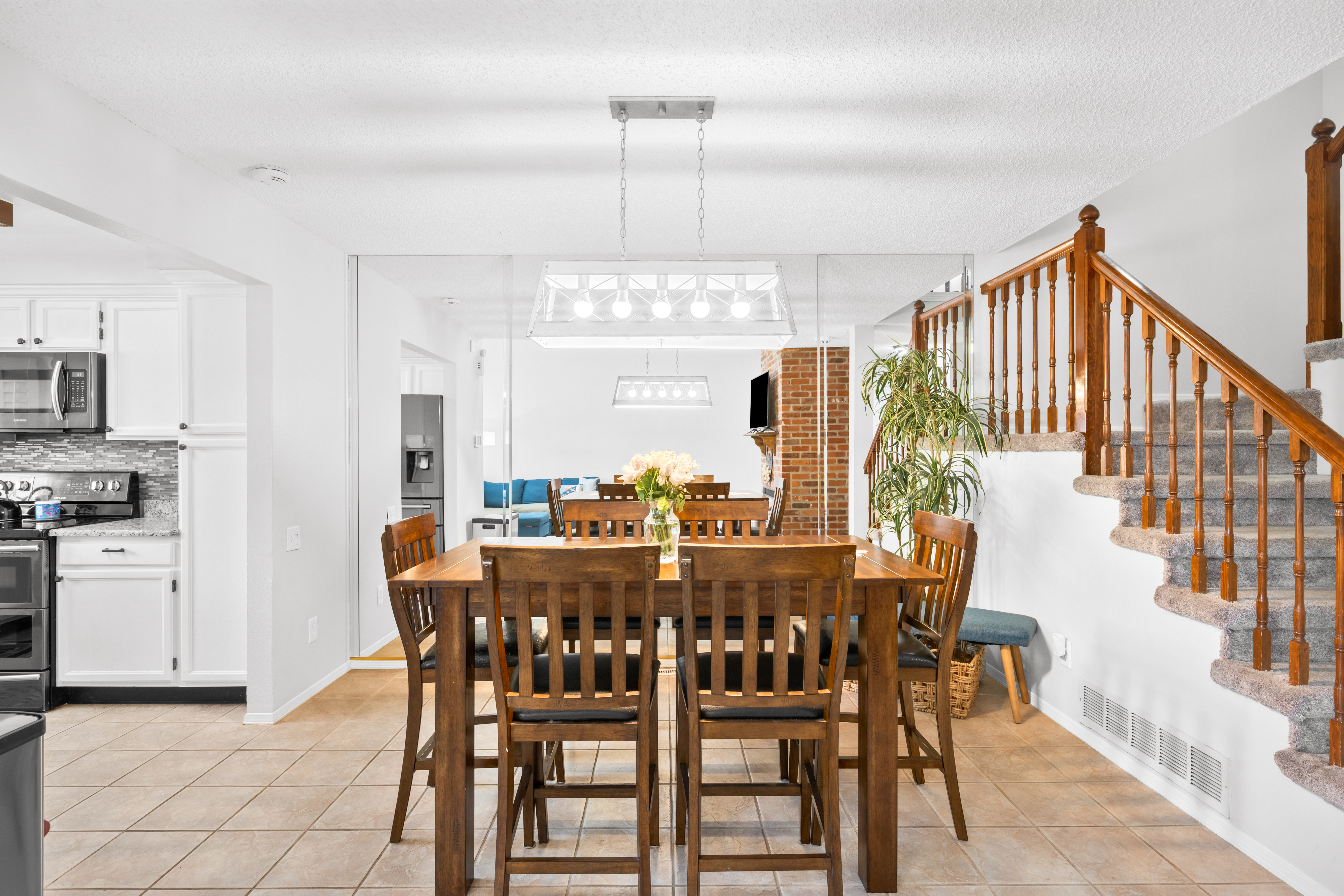  Beautifully Updated Townhouse in the Northpark Community - 物件實景