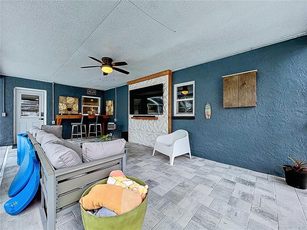 Brandon, Florida, 33511, United States, 4 Bedrooms Bedrooms, ,2 BathroomsBathrooms,Residential,For Sale,1968846