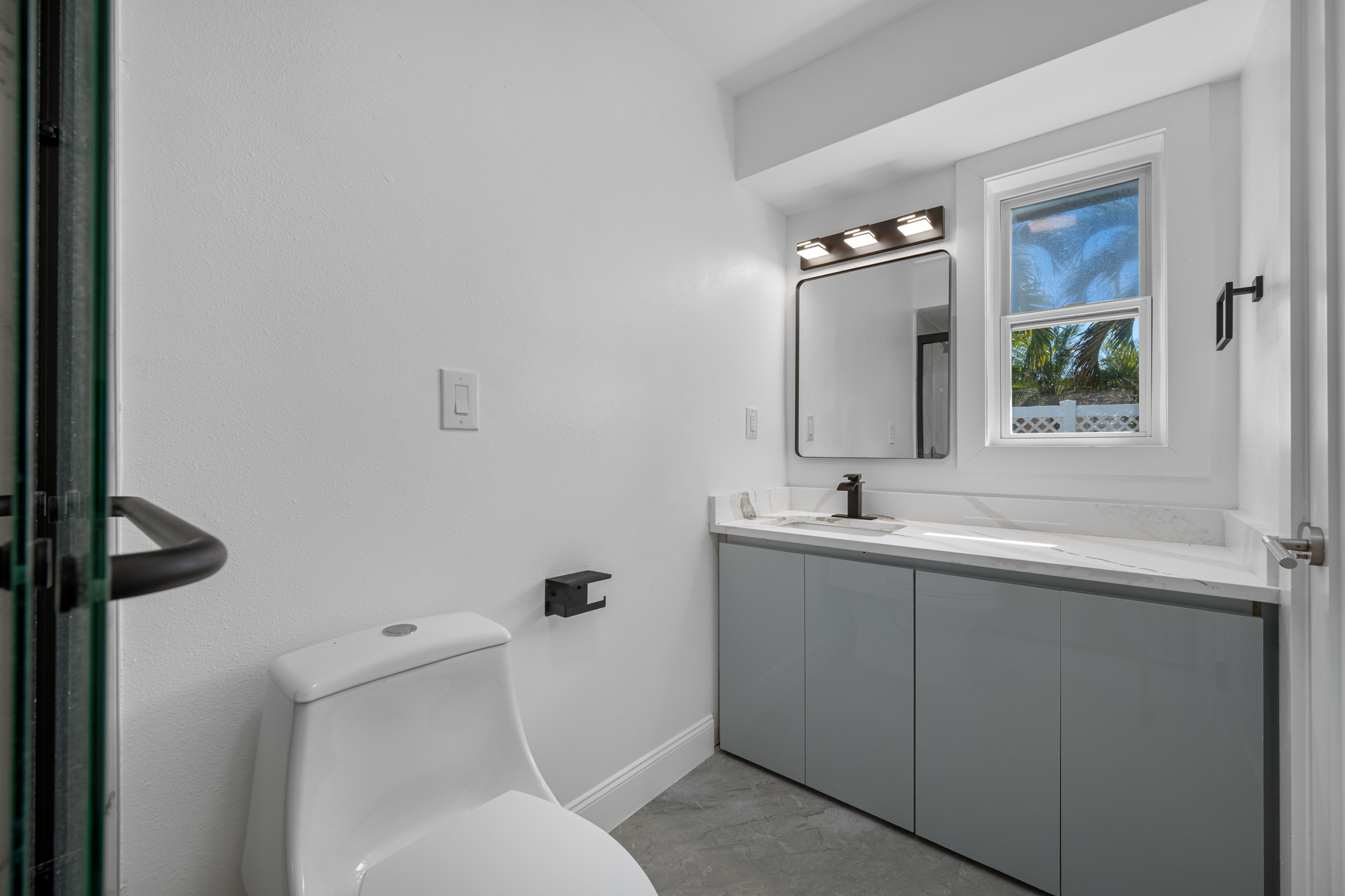 St Petersburg, Florida, 33707, United States, 3 Bedrooms Bedrooms, ,3 BathroomsBathrooms,Residential,For Sale,2017705