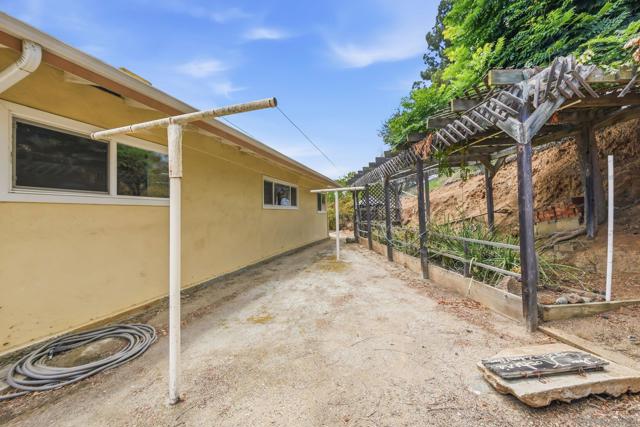El Cajon, California, 92021, United States, 3 Bedrooms Bedrooms, ,2 BathroomsBathrooms,Residential,For Sale,2048133