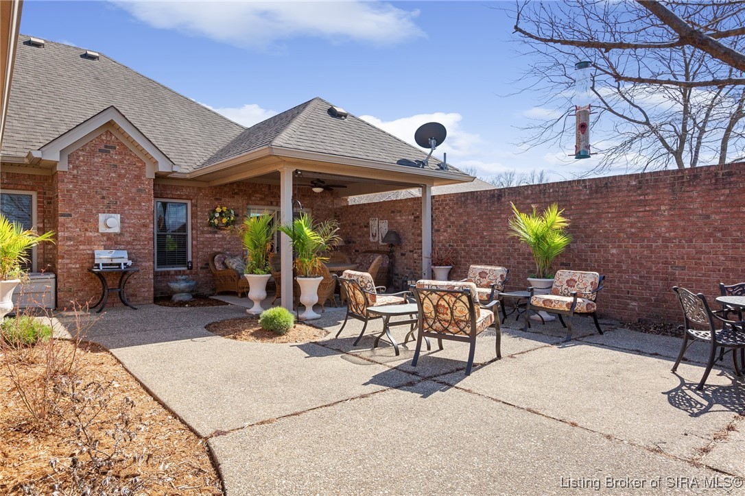 Jeffersonville, Indiana, 47130, United States, 3 Bedrooms Bedrooms, ,2 BathroomsBathrooms,Residential,For Sale,1752485