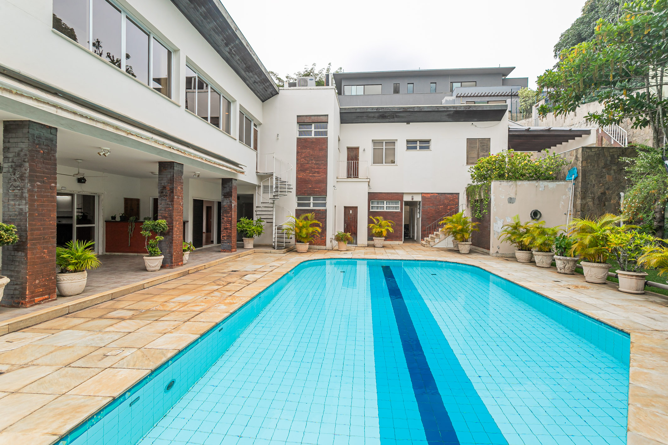 Breathtaking views and full leisure in an exclusive residence