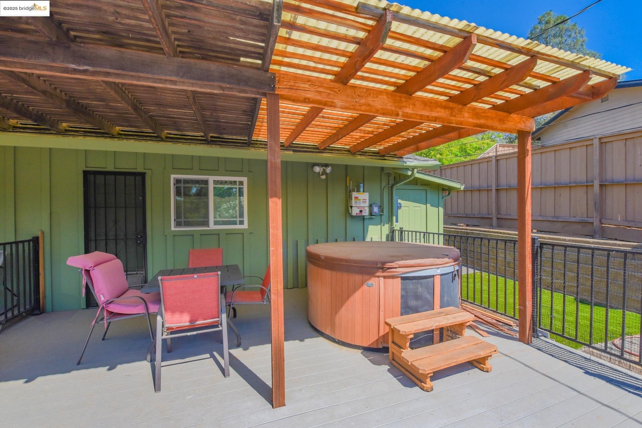 Sonora, California, 95370, United States, 4 Bedrooms Bedrooms, ,2 BathroomsBathrooms,Residential,For Sale,1917180