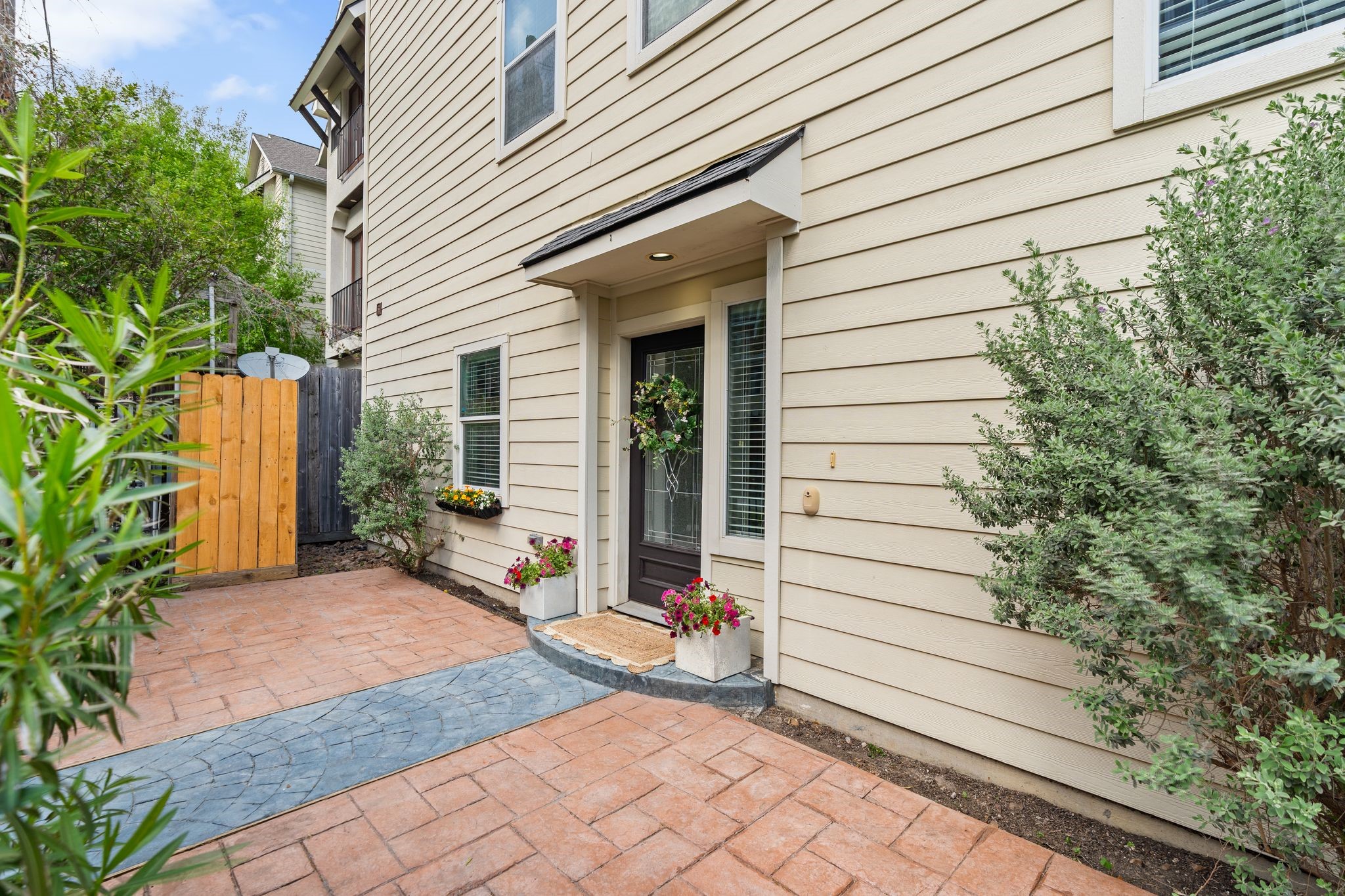  2316 Beall Street - 物件實景