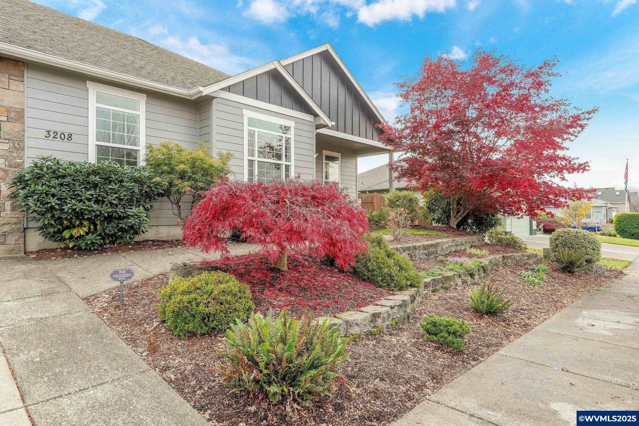 Albany, Oregon, 97321, United States, 3 Bedrooms Bedrooms, ,2 BathroomsBathrooms,Residential,For Sale,1992876