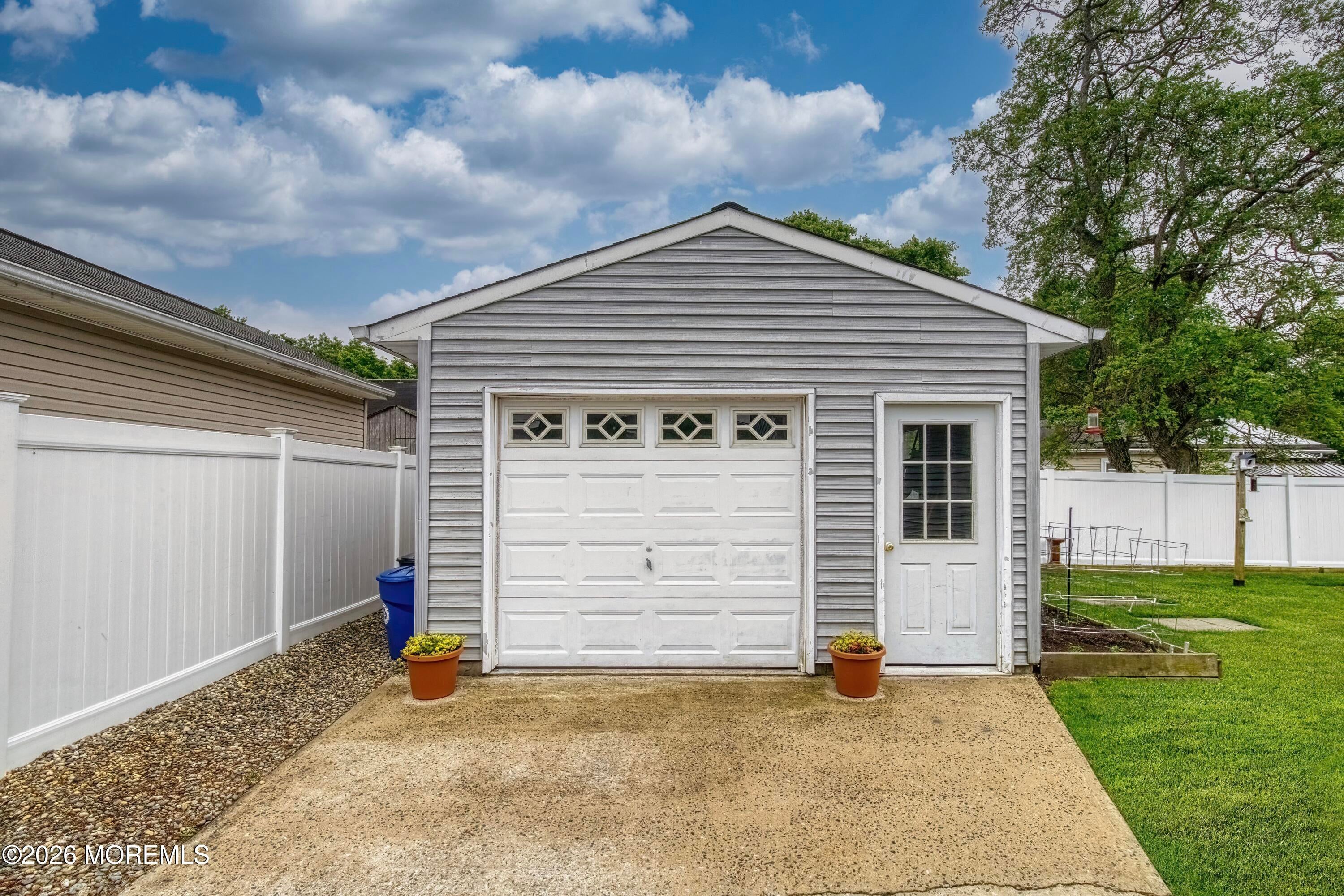 Toms River, New Jersey, 08757, United States, 4 Bedrooms Bedrooms, ,2 BathroomsBathrooms,Residential,For Sale,2048980