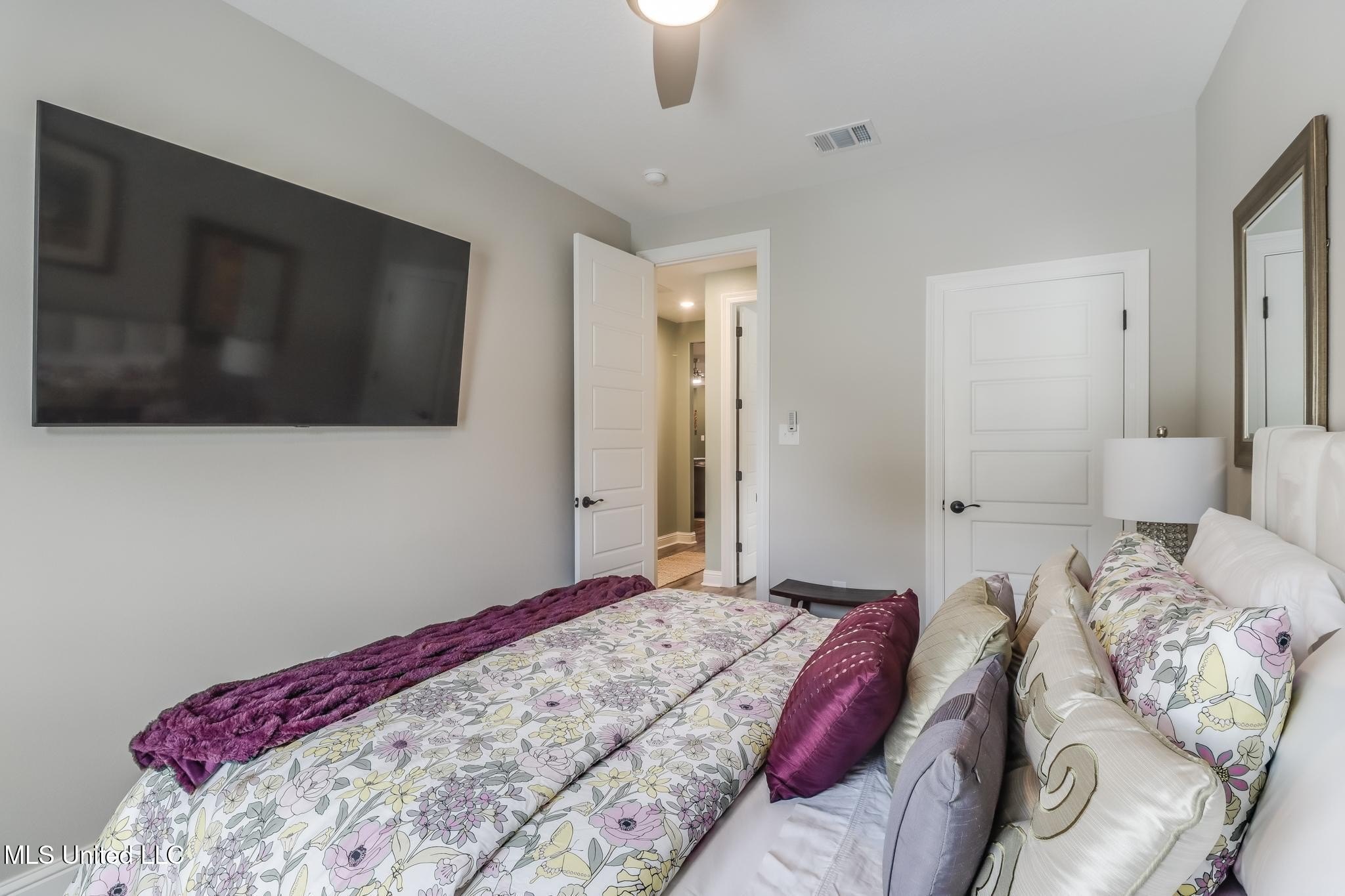 Gulfport, Mississippi, 39503, United States, 5 Bedrooms Bedrooms, ,3 BathroomsBathrooms,Residential,For Sale,2005321