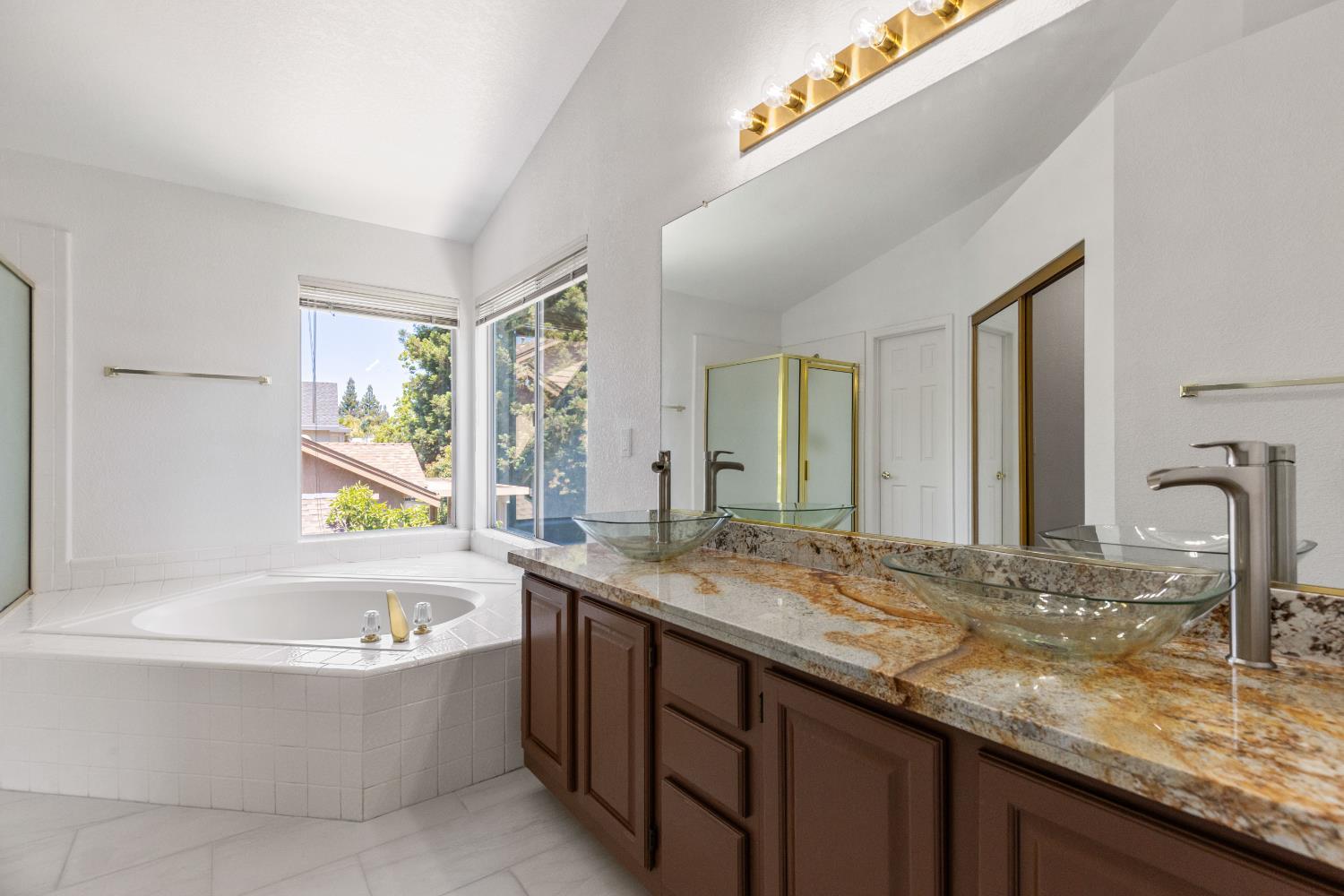 Roseville, California, 95747, United States, 3 Bedrooms Bedrooms, ,3 BathroomsBathrooms,Residential,For Sale,1976099