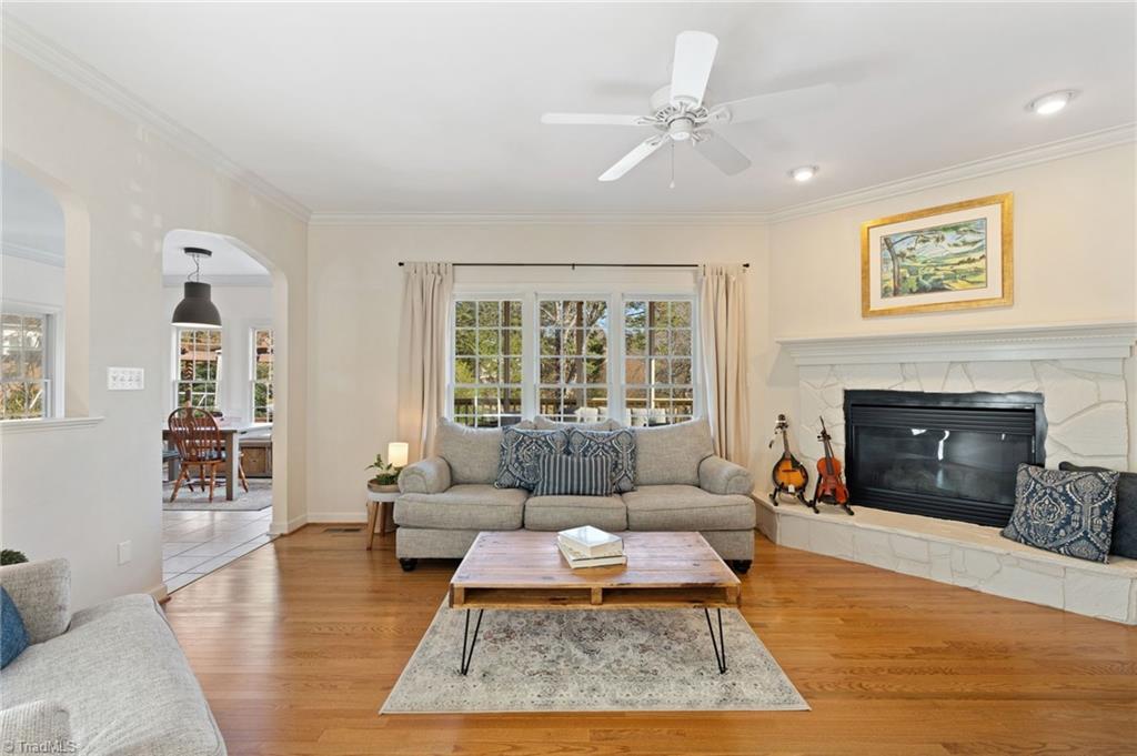 Winston-Salem, North Carolina, 27106, United States, 4 Bedrooms Bedrooms, ,3 BathroomsBathrooms,Residential,For Sale,1998396