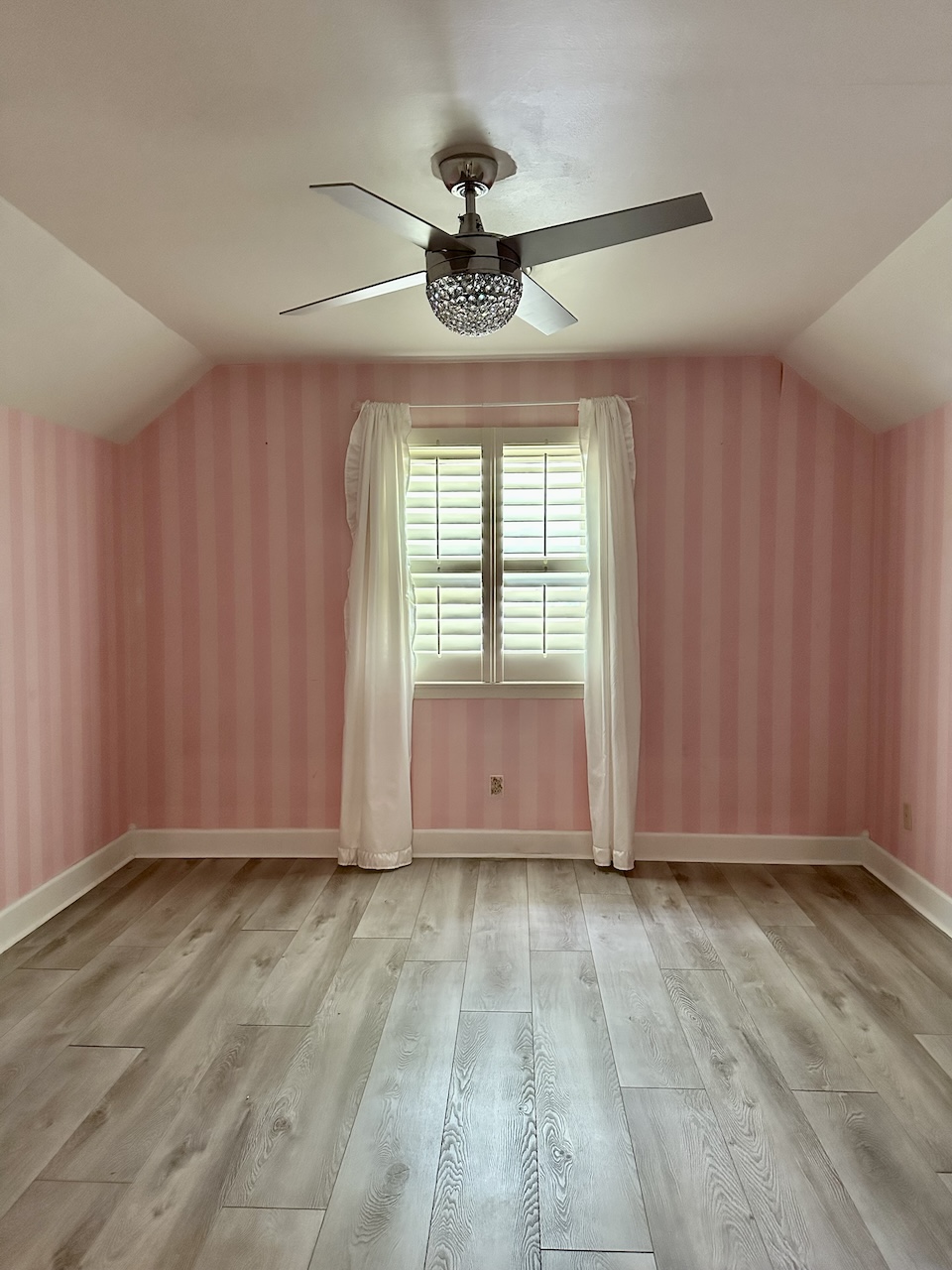 Union City, Tennessee, 38261, United States, 6 Bedrooms Bedrooms, ,5 BathroomsBathrooms,Residential,For Sale,1924324
